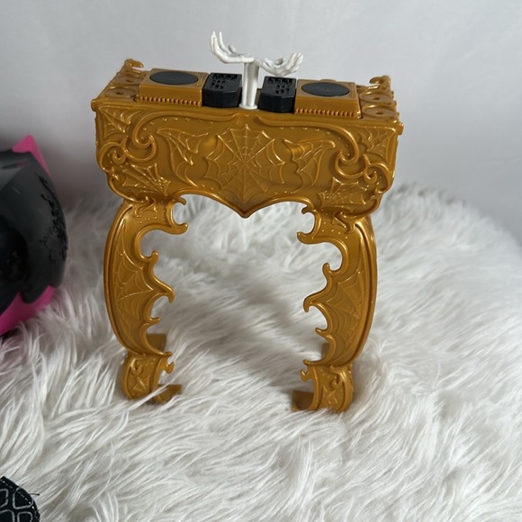 Monster High Draculaura Car w Random TLC Accessories Lot - Picture 12 of 14